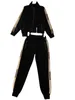 디자이너 여성 트랙 슈트 까마귀 세트 가을 겨울 긴 슬리브 2 피스 조깅 조그 세트 숙녀 가을 트랙 슈트 땀복 여성 패션 인쇄 스웨트 셔츠