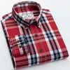 영국 스타일 남성용 격자 무늬 긴 소매 캐주얼 셔츠 정기적 인 맞는 버튼 칼라 디자인 100 % 코튼 고품질 남성 사회 셔츠 210708
