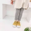 Leggings a righe con cimosa filante in puro cotone per bambina con arrivo in stile coreano 1-5 anni pantaloni casual per bambini all-match 210508