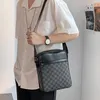 New Cross Body Bags Embroidery Chest Bag Men Fashion Day Packs Sport Designers Luxury Women Single Shoulder Bags