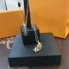 Femmes hommes lettre voiture pendentif collier avec boîte cadeau exquis unisexe bijoux charme à la mode personnalité colliers Hip Hop chaîne