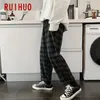 Ruihuo Plaid Haremパンツ男性ズボンジョガーズカジュアルスウェットパンツ足首長さのヒップホップストリートウェアコットンM-3XL 210715