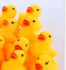 Jouets de bain pour bébé Bébé Enfant Mignon Bain Canards En Caoutchouc Enfants Squeaky Ducky Jeu D'eau Jouet Classique Bain Canard Jouet 760 x2