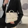 Projeto de corpo transversal Sacos de palha de listras pequenas para mulheres 2021 Trendência de verão Ladies Fashion Trending Bolsas de ombro204Y