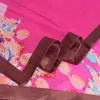[BYISFA] Damen Seidenschal Wraps Europa Stil Design Satin Großen Quadratischen Schal Gedruckt Neue Marke Frauen Blau Seidenschal 90*90 cm Y1108
