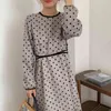 Mulheres Francesa Retro Dot Dot Vestido O-pescoço Solto Solto Gentil Mangas Completas Elegant Long Chic Fashion Fashion Close 210525
