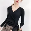 セーター女性のベースシャツの女性春と秋の韓国語バージョンのネクタイのVネック210427