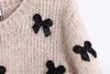 Elegancka muszka aplikacje dzianiny sweter kobiety swetry o dekolt z długim rękawem damskie swetry zimowe eleganckie topy 210521