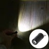 Portátil Super Tiny Mini pequeño llavero linterna más pequeño brillante larga vida impermeable llavero luz antorcha al aire libre G1019