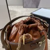 Kvinnor Fashion Bucket Leather Luxury Designer Shoulder Bag Högkvalitativa Kor Kropps Lady Handväskor