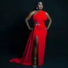 Röd lång sydafrikansk prom brudtärna klänningar en axel sida slits applikationer satin svart kvinnor party klänning plus storlek kväll go193z