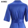 Femme robe demi manches bleu dames une ligne taille haute avec ceintures col en V robes décontractées couleur unie printemps été mode 210416