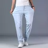Plus Rozmiar 40 42 44 Męskie Jasne Niebieskie Dżinsy Loose Proste Zaawansowane Stretch Dżinsy Spodnie Męskie ubrania marki 210716