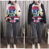 Märke Designer Fall Winter Sweater Tjock Varma Pullovers Fashion Rainbow Letter Jacquard Knitwear Women O Neck Tops C-043 211120