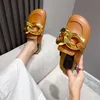 Design mulheres chinelo moda grande ouro cadeia sandálias sapatos redondo dedo do pé deslizamento no salto liso de mulas ocasional slides flip flop chinelos chinelos