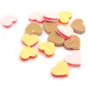 Biscotti a forma di cuore in resina sfusa Cabochon Flatback Casa delle bambole in miniatura Dessert Cookie Craft Forniture artigianali fai-da-te Oggetti decorativi Figurine