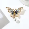 Pearl Rhinestone Butterfly Brosch för kvinnor Eleganta Crystal Insect Smycken Pins Party Wedding Gifts