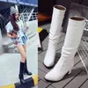 2021 Knie Hoge Vrouwen Laarzen Ronde Neus Pu Korte Pluche Schoeisel Hoge Hakken Vrouwelijke Laarzen Zwart Wit Plus Size 33-43 Y1125