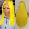 żółta syntetyczna peruka