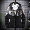 Man Utskrift Tonåring Jackor Fashion Korean Versio Hip Hop Zipper Pullover Windbreaker Designer Man Höst Slim Streetwear Hooded Ytterkläder