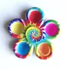 Fidget Toys Sensory Color Tie-Dye Printing Plum Vijf vingers Gyro Push Anti Stress Educatief Kinderen en Volwassenen Decompressie Toy Surprise Groothandel