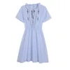 Gestreiftes, besticktes, kurzärmliges Sommer-Damenkleid mit Schleife in A-Linie, blaues und orangefarbenes Rüschenkleid 4162 50 210417
