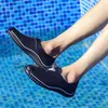 Sandały Mężczyzna Letnie Buty Wodne Miękkie Światła Oddychające Kapcie Dorywczo Pływanie Walking Beach Sport Anti-Slip Ogród Flip Flops