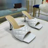 Seksi Lido Kare Yüksek Topuk Ayakkabı Katırları Kadın Yastıklı Sandalet Nappa Nappa Kuzu Dinek Tasarımcı Serim Kumaş Bayanlar Parti Düğün Ayakkabıları 280
