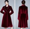 Vinterbanan Designer Kvinnor Vintage Notched Collar Wrap Svart Velvet Maxi Coat Tjock varm Lång Trench Outwear 210914