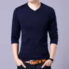 2020 New Winter Slim Fit Boże Narodzenie Sweter Mężczyźni V Neck Wełna Swetry męskie Kintwear Męskie Swetry Pull Homme Y0907