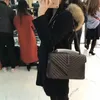 Женщины универсальные роскоши дизайнеры сумки Checkered цепь оптом мода сумки твердого чистого цвета v плед кроссовки сумка водяной сумки
