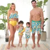 Familie badmode pineapplswimsuit moeder dochter badpakken vader zoon zwemmen shorts mama papa en ik matching kleding outfits kijken 210417