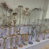 Vasos 10pcs vendendo candelabros de ouro de casamento de 69 cm de altura peça central em Yudao1197220Z
