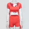 Colysmo Yellow Tracksuit Kvinnor Sommar Sexig Tillbaka Hollow Out Crop Top Hight Waist Biker Shorts Two Piece Set White ActiveWear 210527