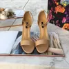 Sandales Femmes Rouge Bas Talons Hauts Diapositives Femmes Luxurys Designers Chaussures Escarpins En Cuir Véritable Dame Pantoufle Bas De Mariage avec boîte sac à poussière taille 35-41