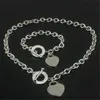 Collar colgante de diseñador femenino Collar de amor de plata 925 + Conjunto de pulsera Joyería llamativa de boda Collares pendientes de corazón Conjuntos de brazaletes 2 en 1