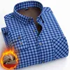 Winter Men's Plus Size Warm Shirt Plaid Business Casual Brushed Plus Velvet Thick Shirt Middle-aged Fashion All-match Loose Top G0105