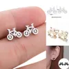 Ze stali nierdzewnej Stadniny Kolczyki Geometryczne Kobiety Mężczyźni Hip Hop Black Star Moon Earring Moda Biżuteria Prezent dla przyjaciela