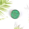 Spelden, broches ronde groen gekleurde poeder revers email pins flowing pentagram mode badges kleding tas sieraden cadeau voor vrienden