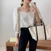 Coréen Chic Blouse Femmes Sexy Col Carré Manches Bouffantes Dames Blusa Chemises Blanches Printemps Mode Casual Femme Tops 10165 210528