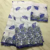Tissu africain en coton bleu profond brodé de beaux motifs de fleurs, 5Yards/pièce, assorti à 2Yards de dentelle en filet pour ensemble de chemisier PL13040