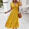 Casual gele hoge taille V-hals korte mouw lente zomer lange vakantie stijl ruche jurken elegante A-lijn jurk 210414