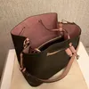 Top Quality Bucket Bag Luxurys Famous Designer Women Fashion Handbags Shoulder Bags Cross Body String Interior Zipper Pocket Old Flower Casual Drawstring JN8899