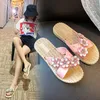 2022 Multifunktionell Cross Flat Slipper Outdoor Fashionable Lovely Floral Soft Soled Sandal erbjuds speciellt 36-40