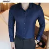 Herfst Koreaanse Stijl Mannen Casual Shirts Lange Mouwen Turn-Down Kraag Button Down Regular Fit Wit Zwart Sociale shirt 220222