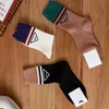 Multistyle Brief Casual Baumwolle Socken Frauen Mädchen Gestreifte Socke für Geschenk Party Top Qualität
