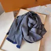 2021 Sciarpe di moda in seta e cashmere Avvolge Mantieni caldo Sciarpa con scialle con lettere 4 stagioni per donna 180x70 cm