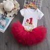 Bebek Mektubu Giyim Setleri Kızlar Sequins Yay Bandı + Mektup Romper + Tutu Dantel Etekler 3 adet / takım Butik Çocuklar Doğum Günü Partisi Giysileri Set M3555