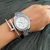 腕時計コンテナファッションカジュアルレディースウォッチステンレススチールバンドブレスレット女性クロックラインストーンクォーツ腕時計WOMY