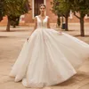 Princess Wedding Dress 2022 Elegancka Backless V-Neck Shining Bez Rękawów Bride A-Line Sukienki ślubne Vestido de Noiva Robe de Mariage Nowy